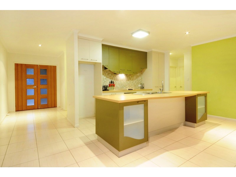 66 Jones Road, Cannonvale QLD 4802