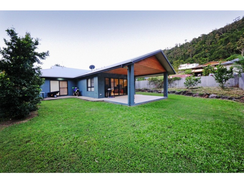 66 Jones Road, Cannonvale QLD 4802