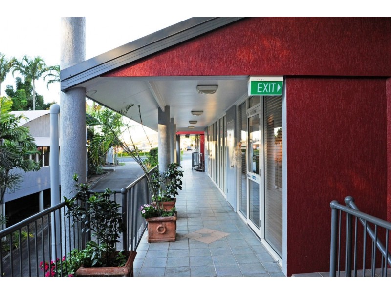 5/6 Island Drive, Cannonvale QLD 4802