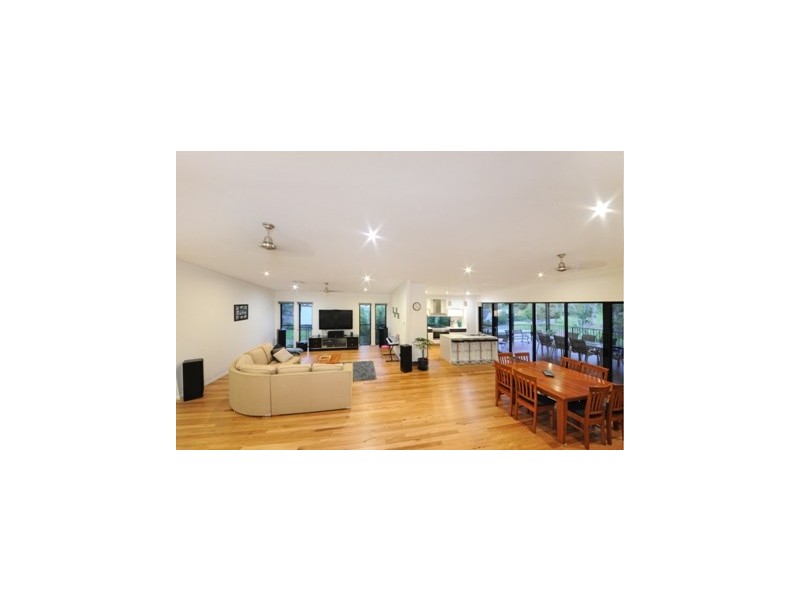 78 Country Road, Cannonvale QLD 4802