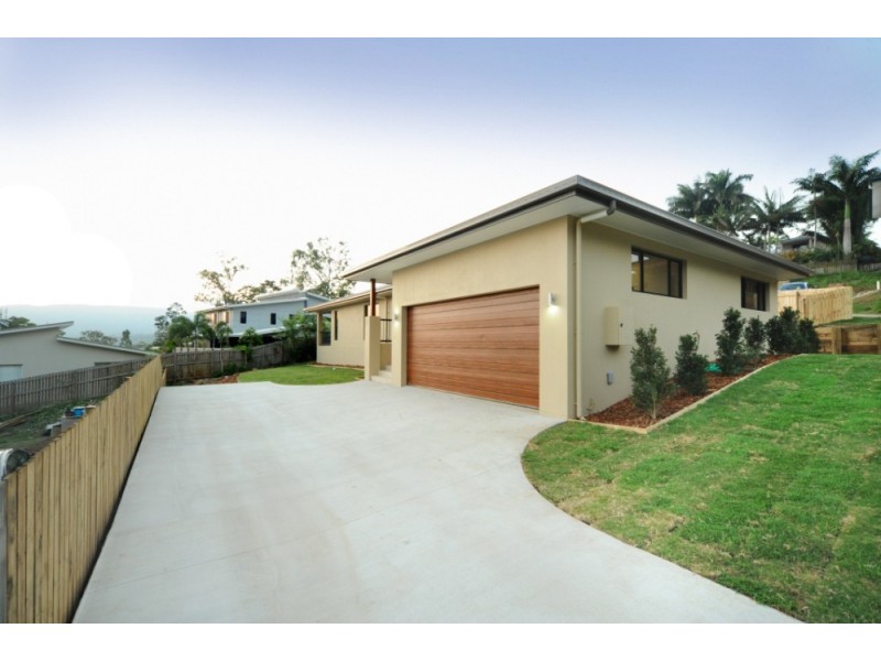 16 Johnswood Close, Cannonvale QLD 4802