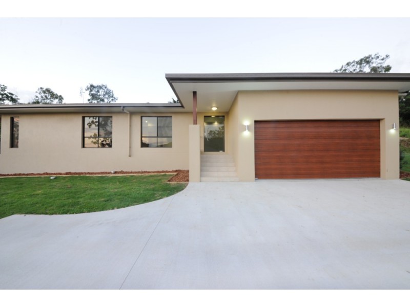 16 Johnswood Close, Cannonvale QLD 4802