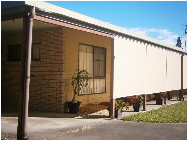 1/12 Pandanus Drive, Cannonvale QLD 4802