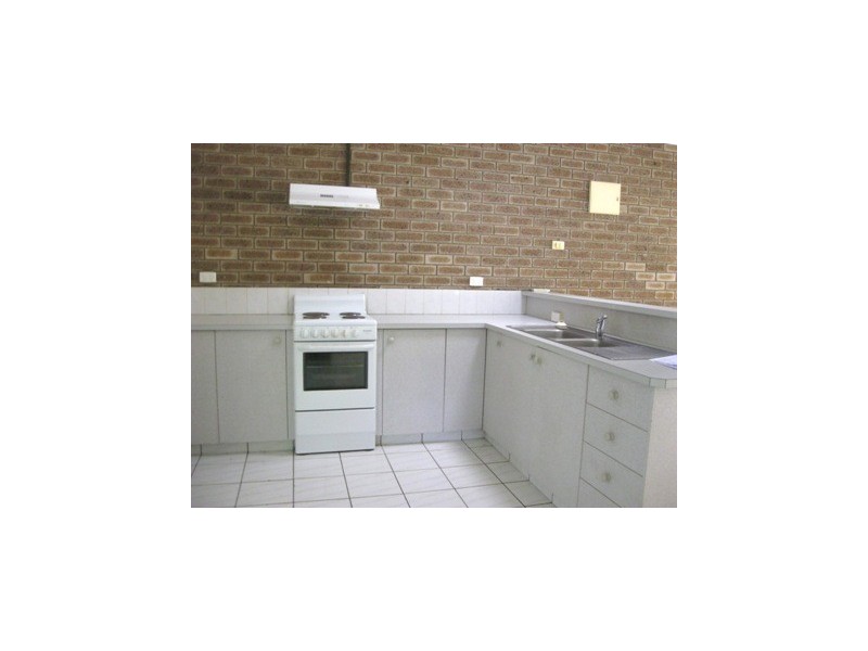 1/12 Pandanus Drive, Cannonvale QLD 4802