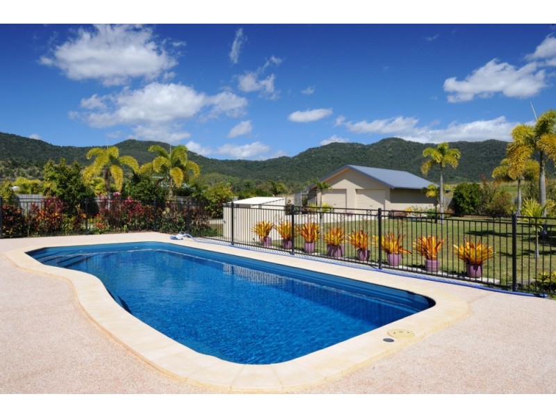 75 Galbraith Park Drive, Cannonvale QLD 4802