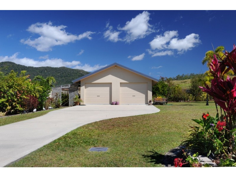 75 Galbraith Park Drive, Cannonvale QLD 4802