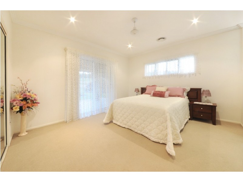 75 Galbraith Park Drive, Cannonvale QLD 4802