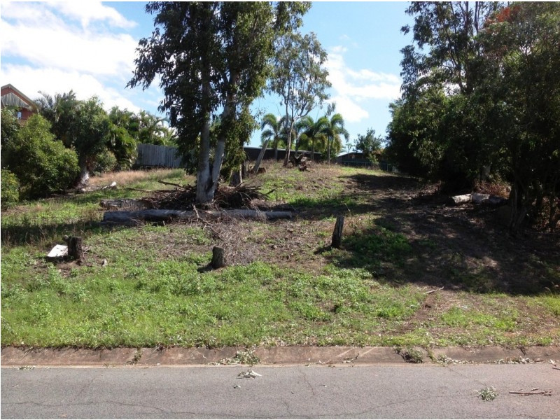 5 Dixon Place, Cannonvale QLD 4802