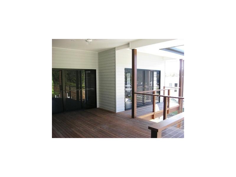 1 Armada Crescent, Cannonvale QLD 4802