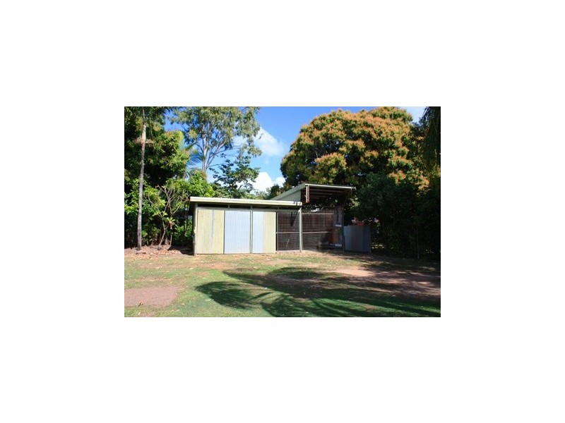 8 Schnapper Street, Cannonvale QLD 4802