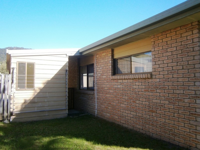 4/12 Pandanus Drive, Cannonvale QLD 4802