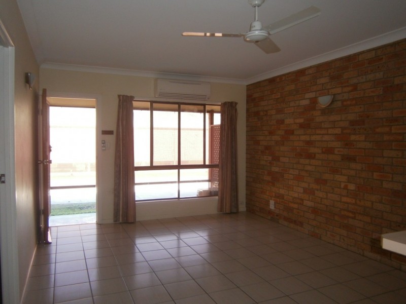 4/12 Pandanus Drive, Cannonvale QLD 4802