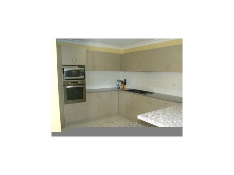 4/152 Shute Harbour Rd, Cannonvale QLD 4802