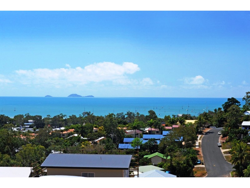 12/13 Border Dr, Cannonvale QLD 4802