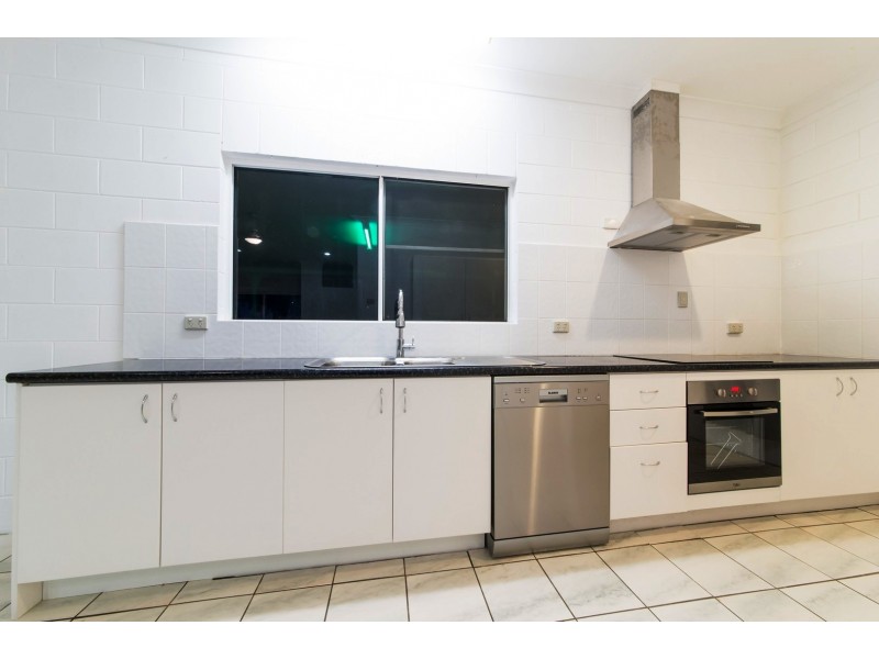 27 MacArthur Dr, Cannonvale QLD 4802