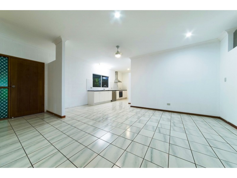 27 MacArthur Dr, Cannonvale QLD 4802