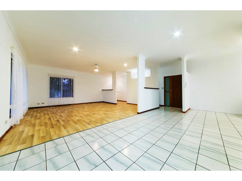 27 MacArthur Dr, Cannonvale QLD 4802