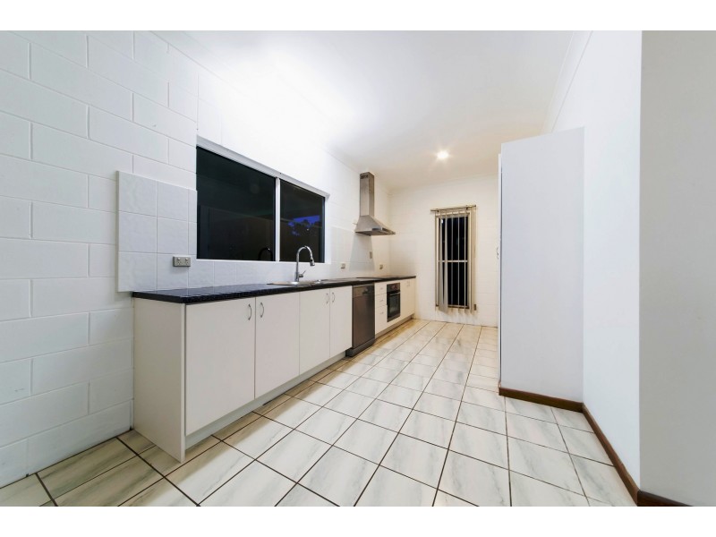 27 MacArthur Dr, Cannonvale QLD 4802