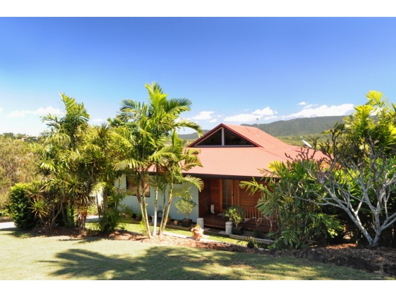 52 Country Road, Cannonvale QLD 4802