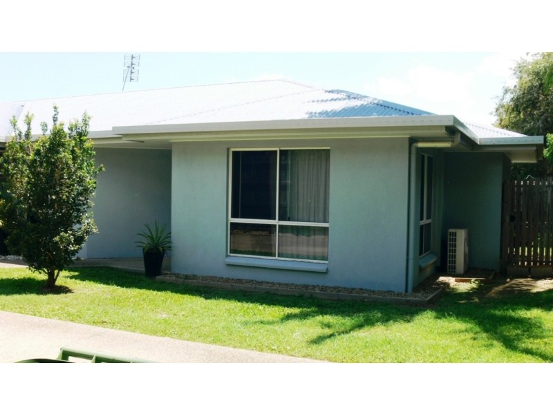 2/20 Banksia Court, Cannonvale QLD 4802