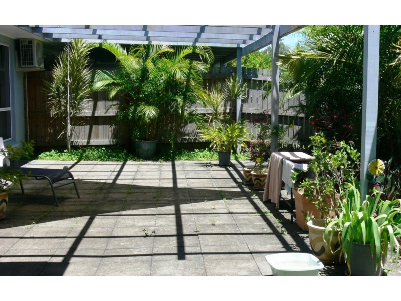 2/20 Banksia Court, Cannonvale QLD 4802