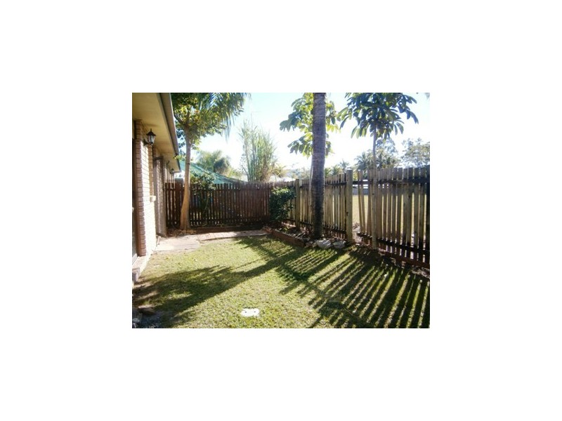 8/12 Pandanus Drive, Cannonvale QLD 4802