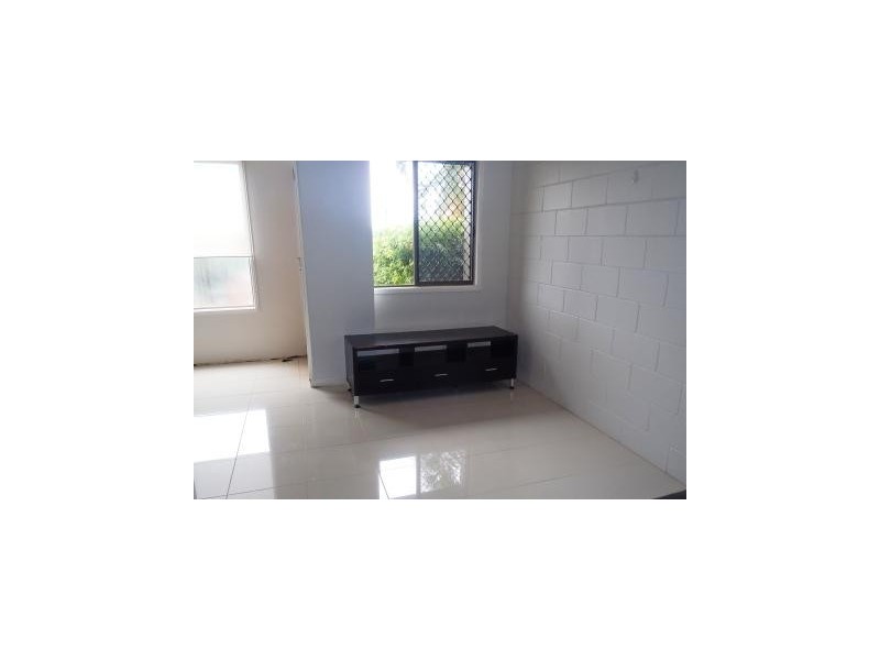 6/9 Salmon Street, Cannonvale QLD 4802