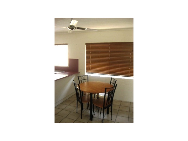 3/3 Eshelby Drive, Cannonvale QLD 4802