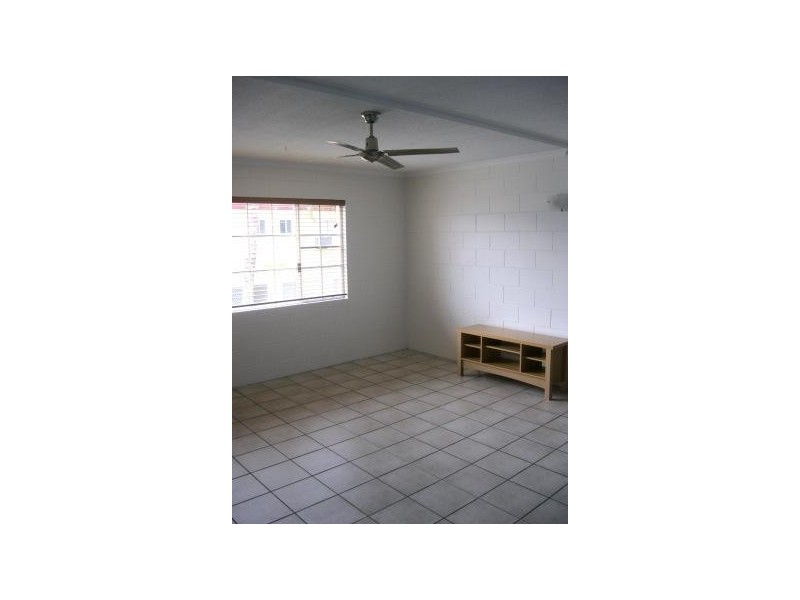 3/3 Eshelby Drive, Cannonvale QLD 4802