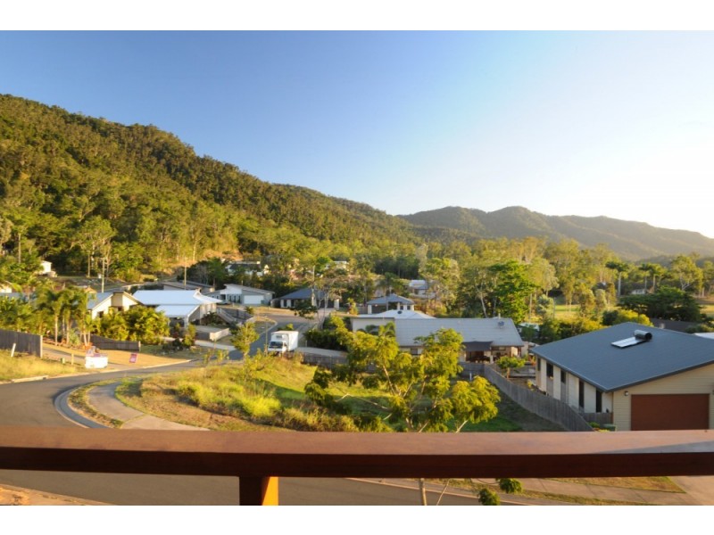 65 Country Road, Cannonvale QLD 4802