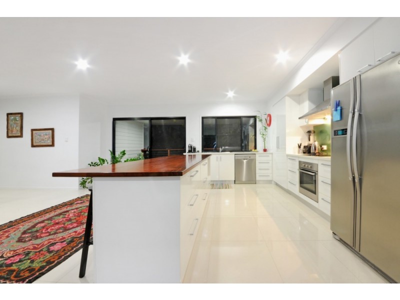 65 Country Road, Cannonvale QLD 4802