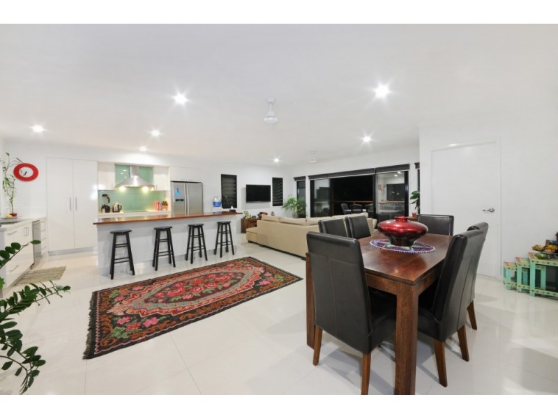 65 Country Road, Cannonvale QLD 4802