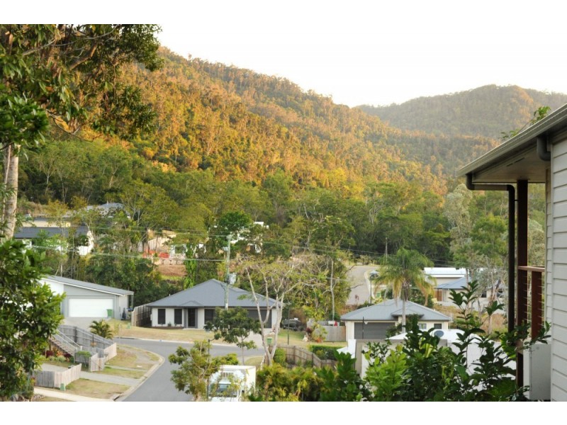 65 Country Road, Cannonvale QLD 4802