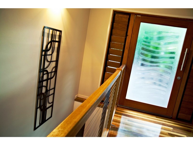 11 Barnes Pl, Cannonvale QLD 4802