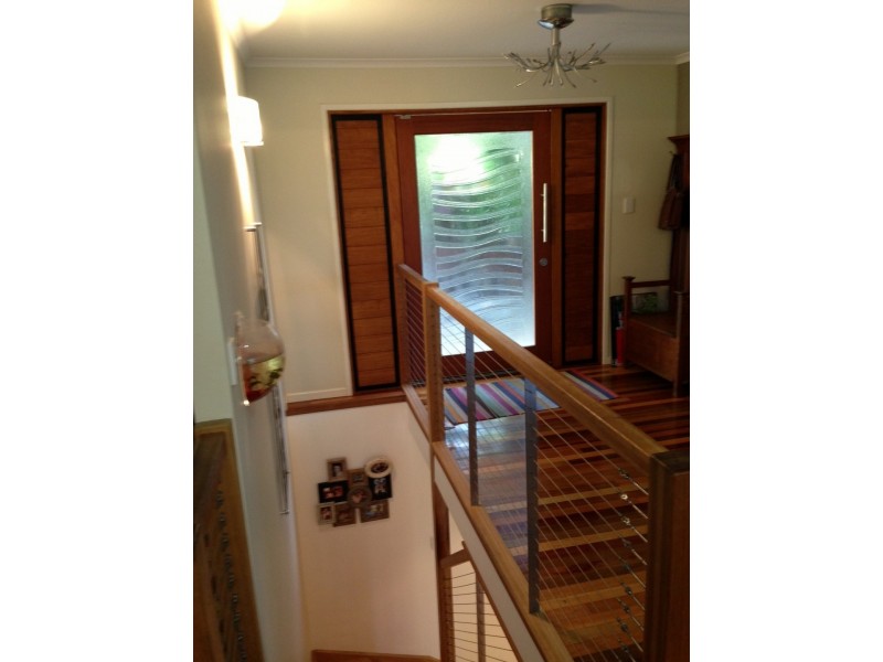 11 Barnes Pl, Cannonvale QLD 4802