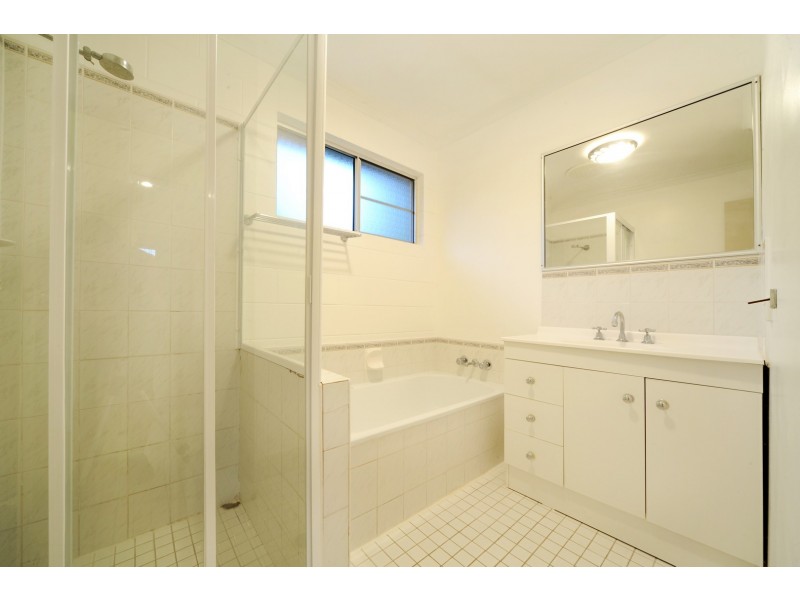 11 Stormvogel Dr, Jubilee Pocket QLD 4802