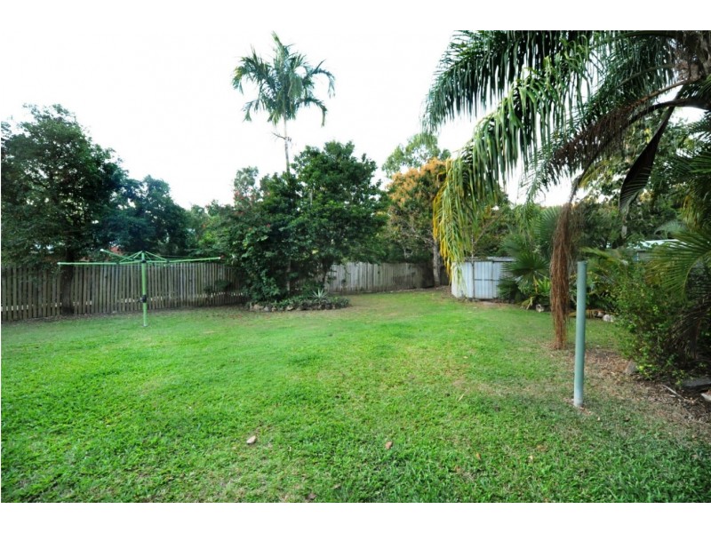 11 Stormvogel Dr, Jubilee Pocket QLD 4802