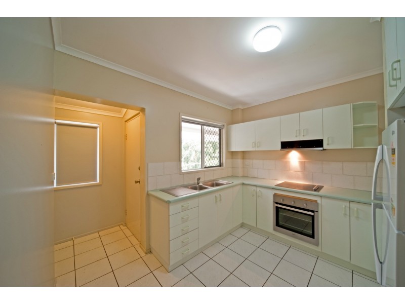 9b/10 Island Drive, Cannonvale QLD 4802