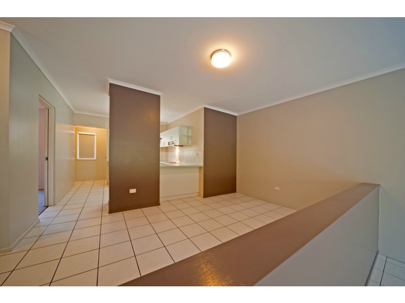 9b/10 Island Drive, Cannonvale QLD 4802