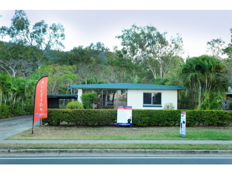 208 Shute Harbour Road, Cannonvale QLD 4802