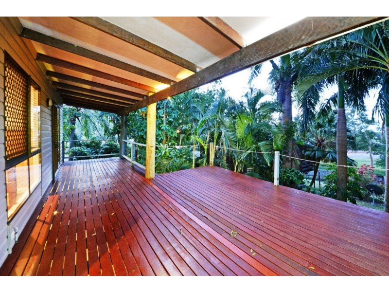 7 Barnes Place, Cannonvale QLD 4802