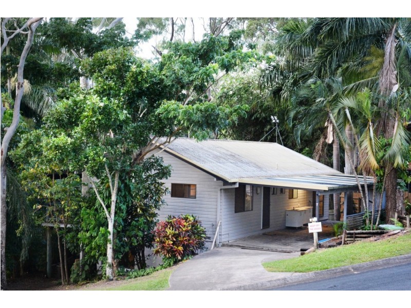 7 Barnes Place, Cannonvale QLD 4802