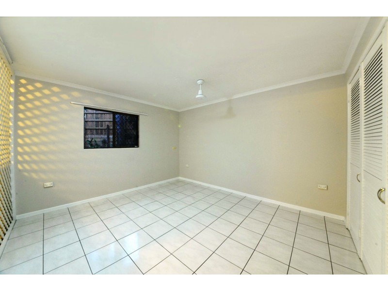 7 Barnes Place, Cannonvale QLD 4802