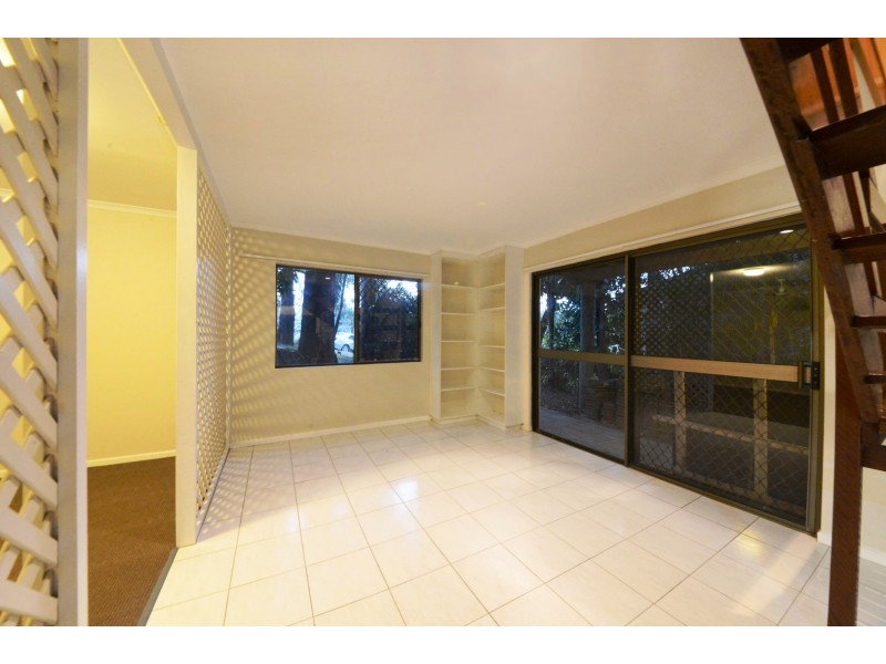 7 Barnes Place, Cannonvale QLD 4802