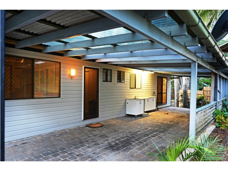 7 Barnes Place, Cannonvale QLD 4802