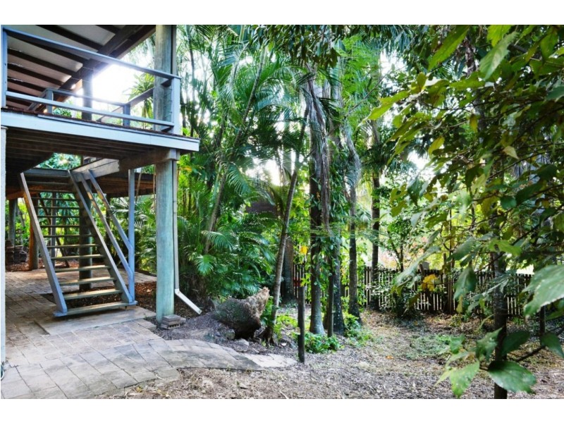 7 Barnes Place, Cannonvale QLD 4802