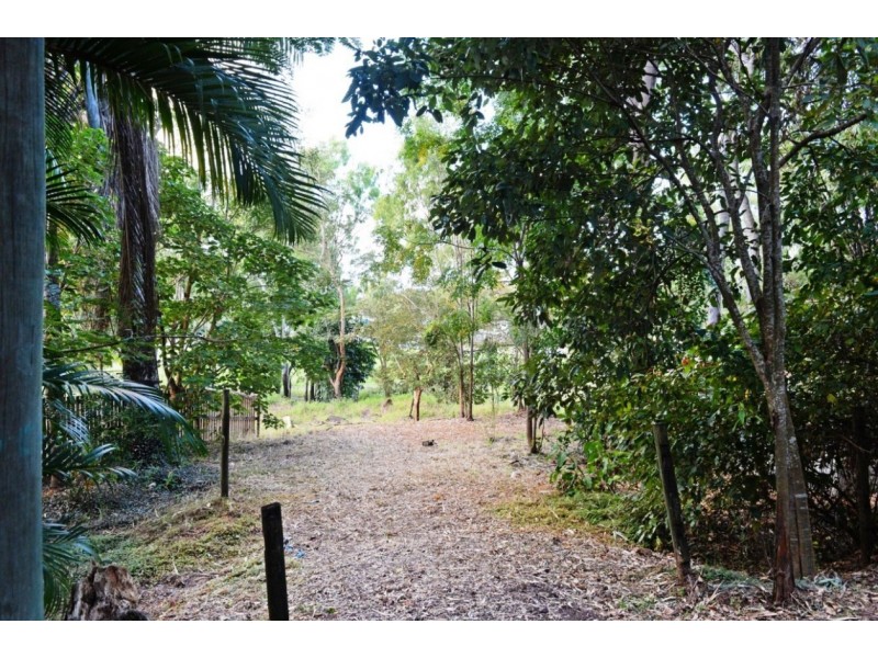 7 Barnes Place, Cannonvale QLD 4802