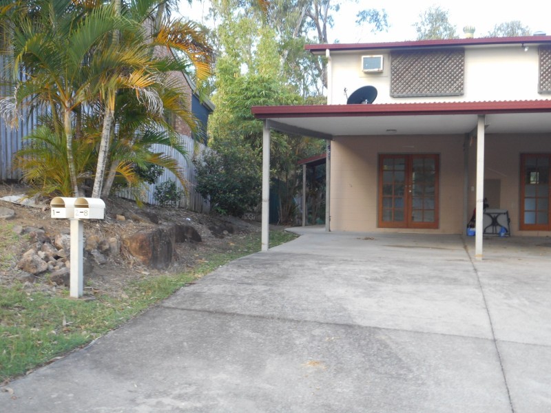 1/8 Macarthur Drive, Cannonvale QLD 4802