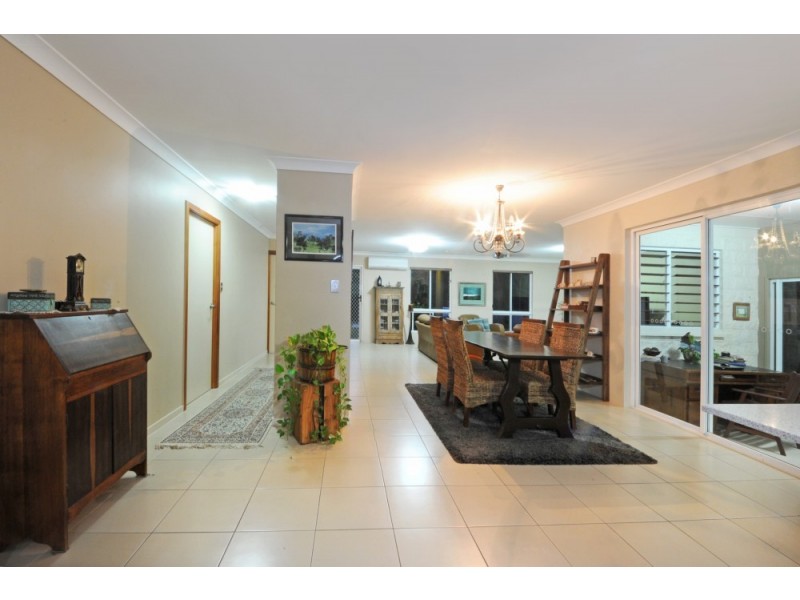10 Mandalay Road, Jubilee Pocket QLD 4802
