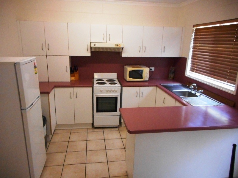 3/3 Eshelby Drive, Cannonvale QLD 4802